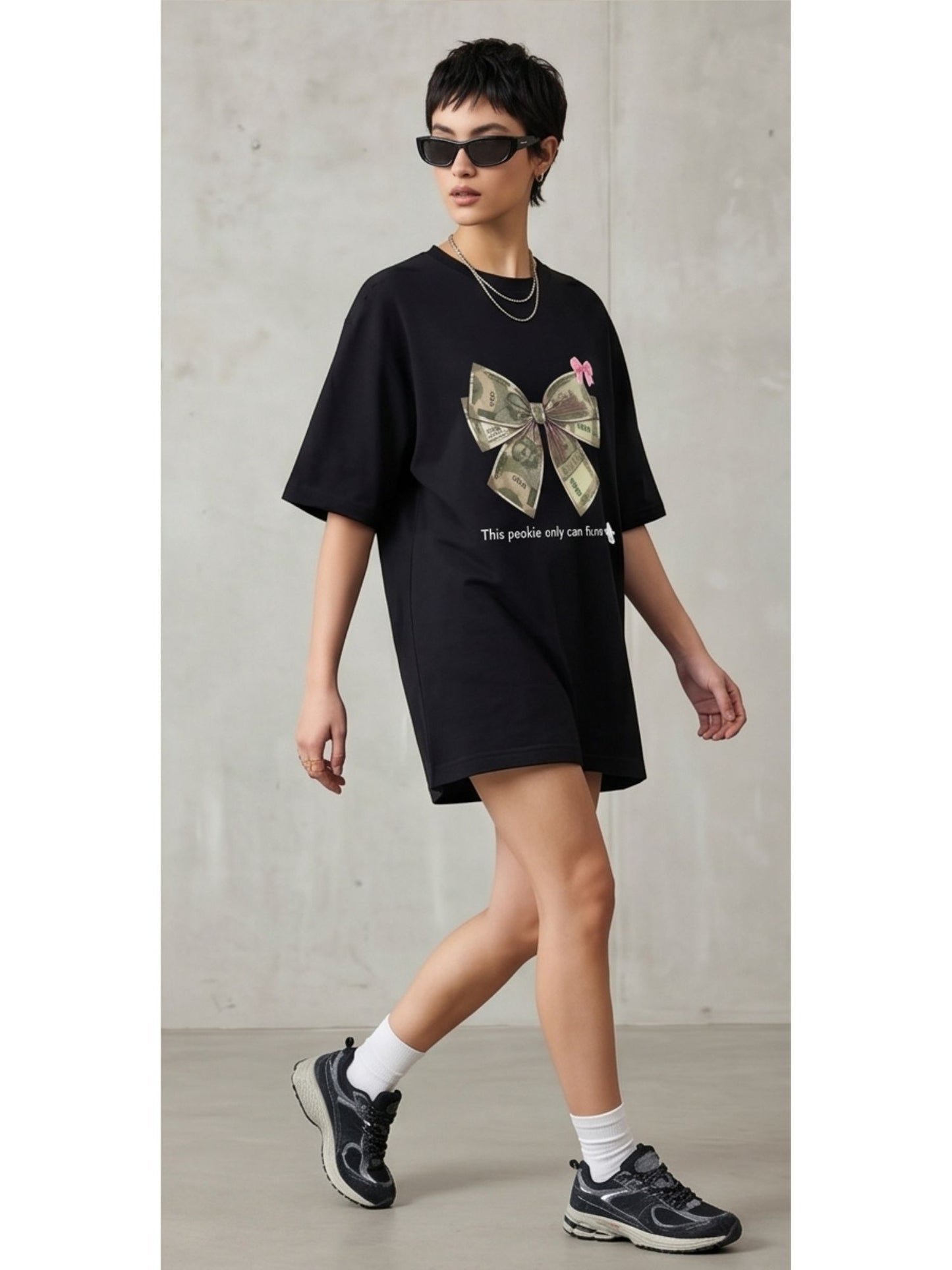 The "Money Bow" Oversized Heavyweight Tee