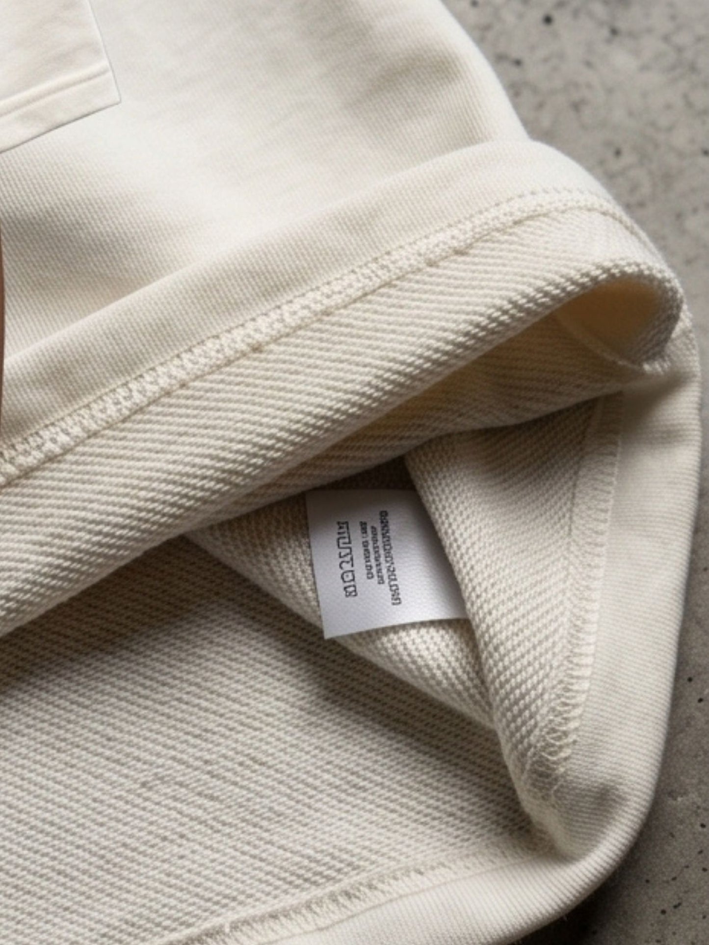 Dunbond label White Oversize T-Shirt // Back Spider print
