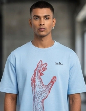 Oversize T-Shirt// Front hand graphic