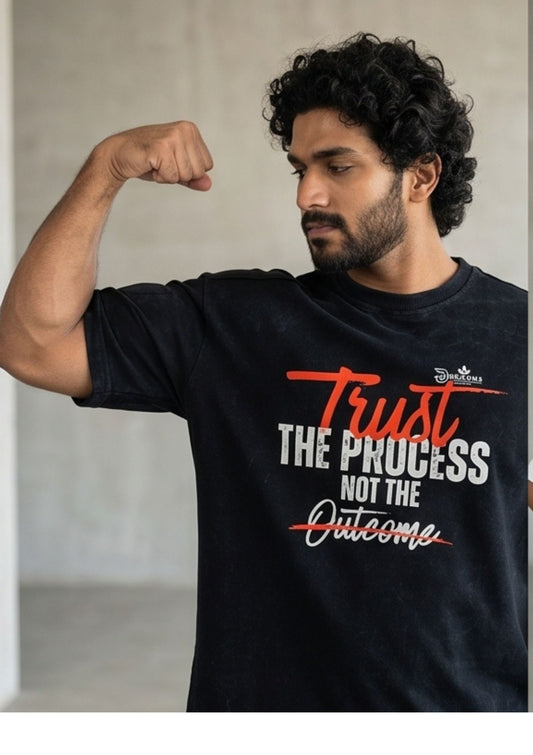 Dunbond label BLack Oversize T-Shirt// trust the process// typography